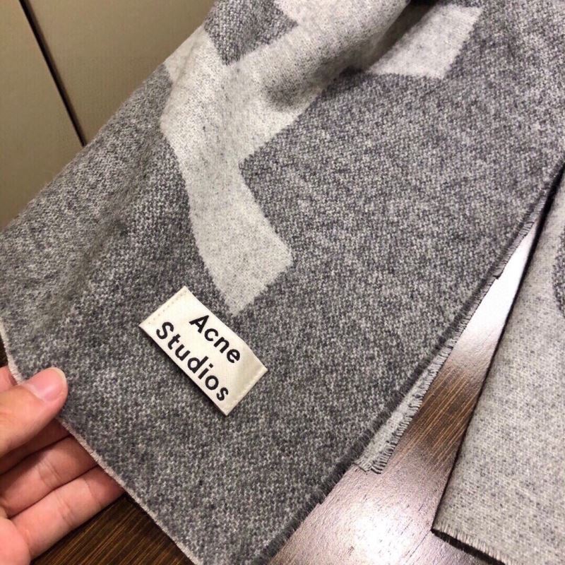 Acne Scarf